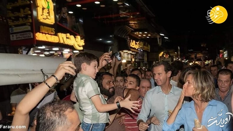 ساندویچ خوری بشار اسد و خانواده اش در خیابان‌ های دمشق/ عکس